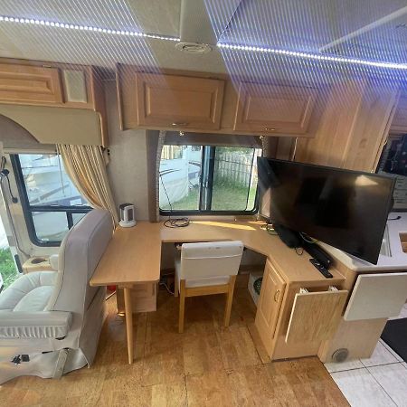 Rundle Mountain Rv Park Hotell Canmore Eksteriør bilde