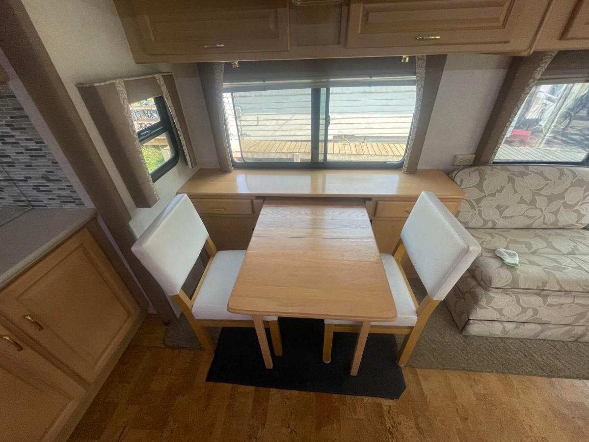 Rundle Mountain Rv Park Hotell Canmore Eksteriør bilde