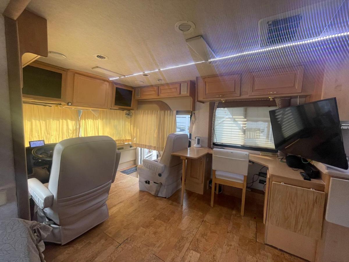 Rundle Mountain Rv Park Hotell Canmore Eksteriør bilde