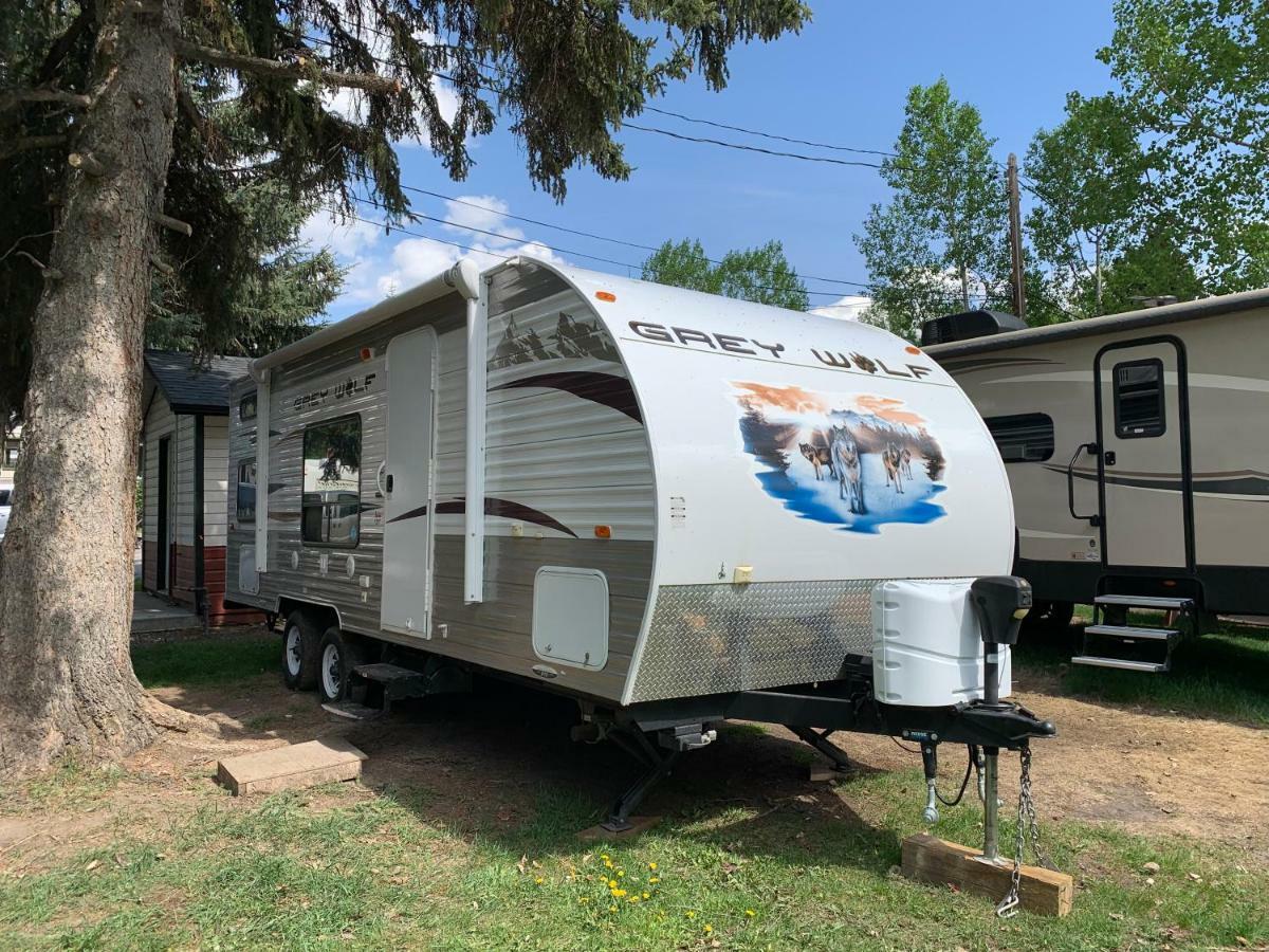 Rundle Mountain Rv Park Hotell Canmore Eksteriør bilde